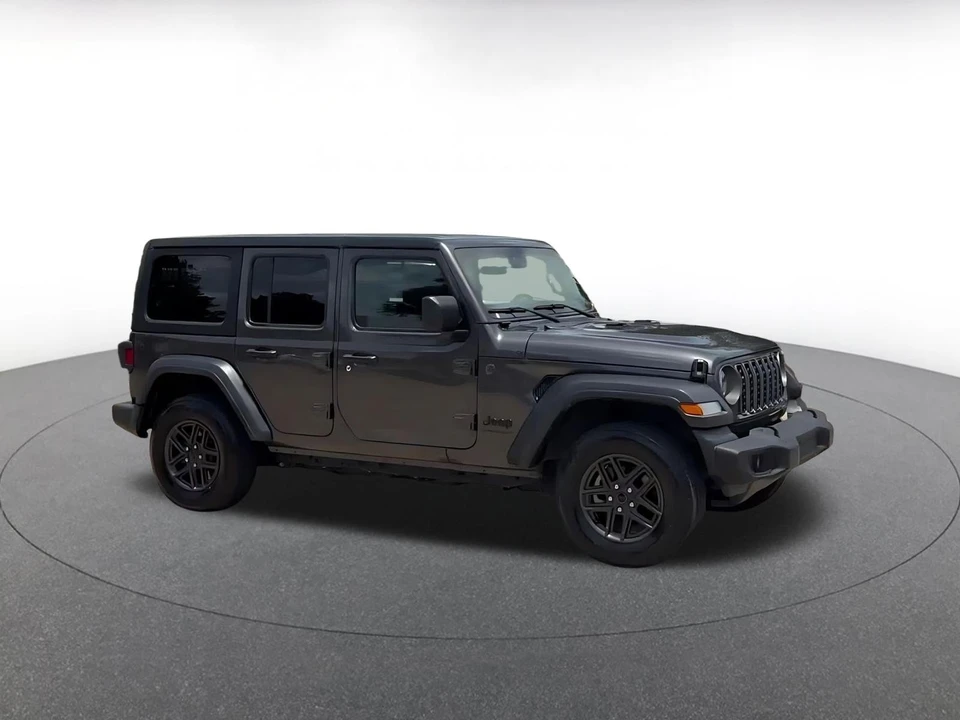 2025 Jeep JL Wrangler - Image 2 of 31
