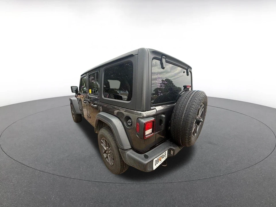 2025 Jeep JL Wrangler - Image 3 of 13