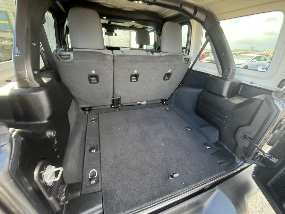 2025 Jeep JL Wrangler - Image 31 of 31