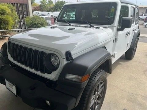 2025 Jeep JL Wrangler - Image 2 of 20