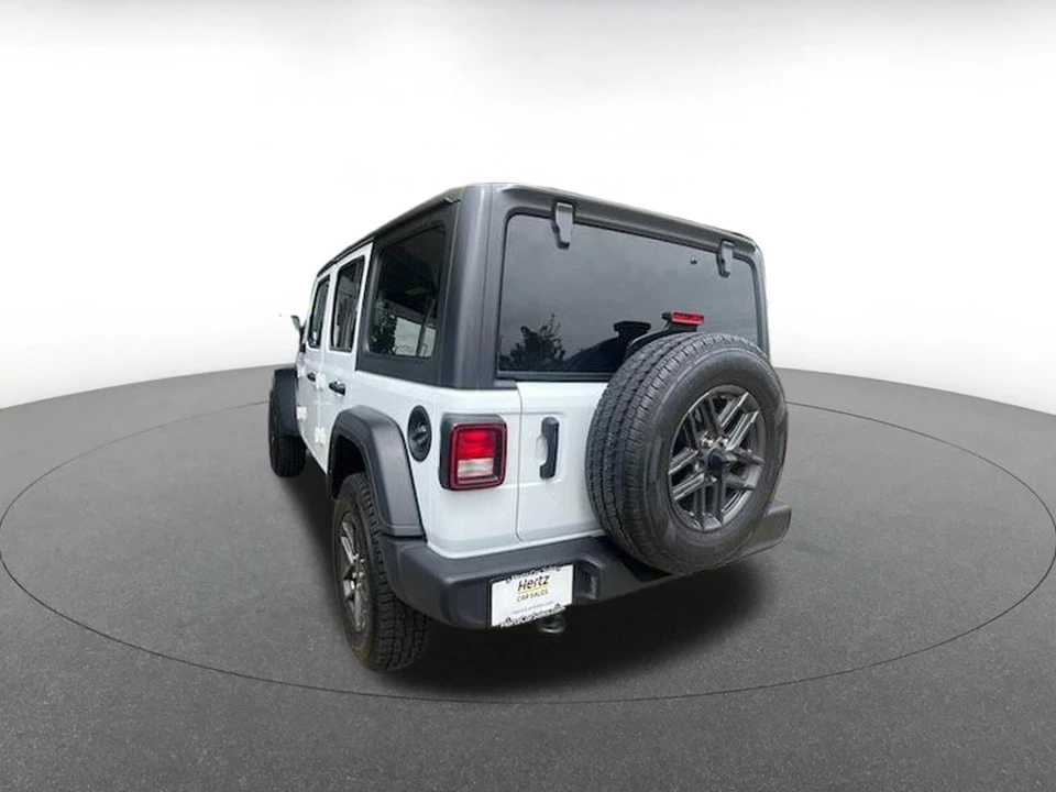 2025 Jeep JL Wrangler - Image 7 of 19