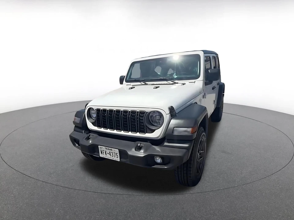 2025 Jeep JL Wrangler - Image 7 of 31