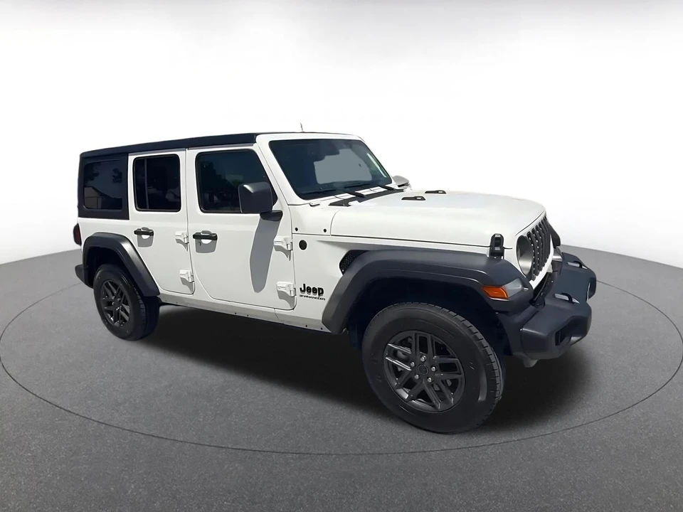 2025 Jeep JL Wrangler - Image 2 of 31
