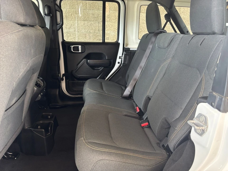 2025 Jeep JL Wrangler - Image 26 of 31