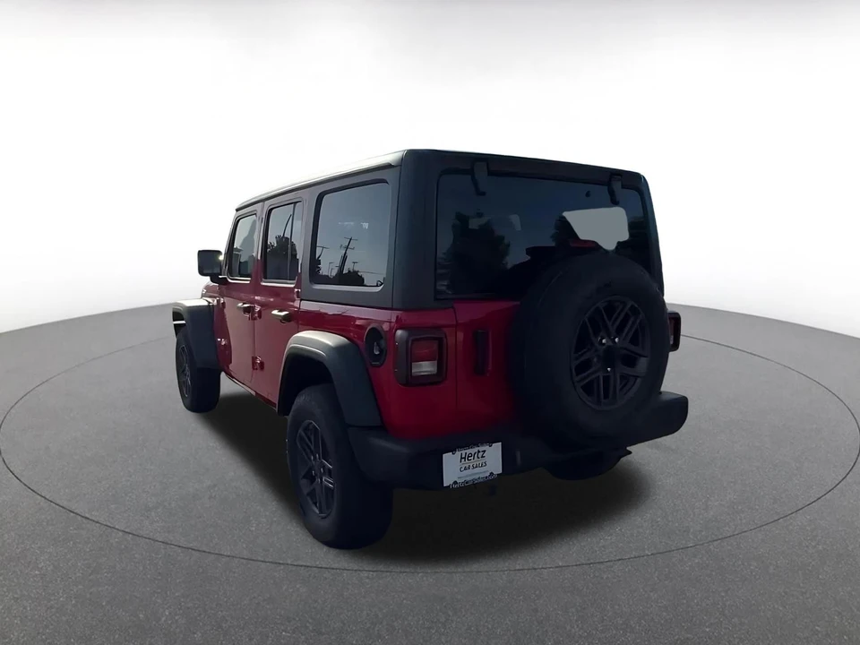2025 Jeep JL Wrangler - Image 11 of 31