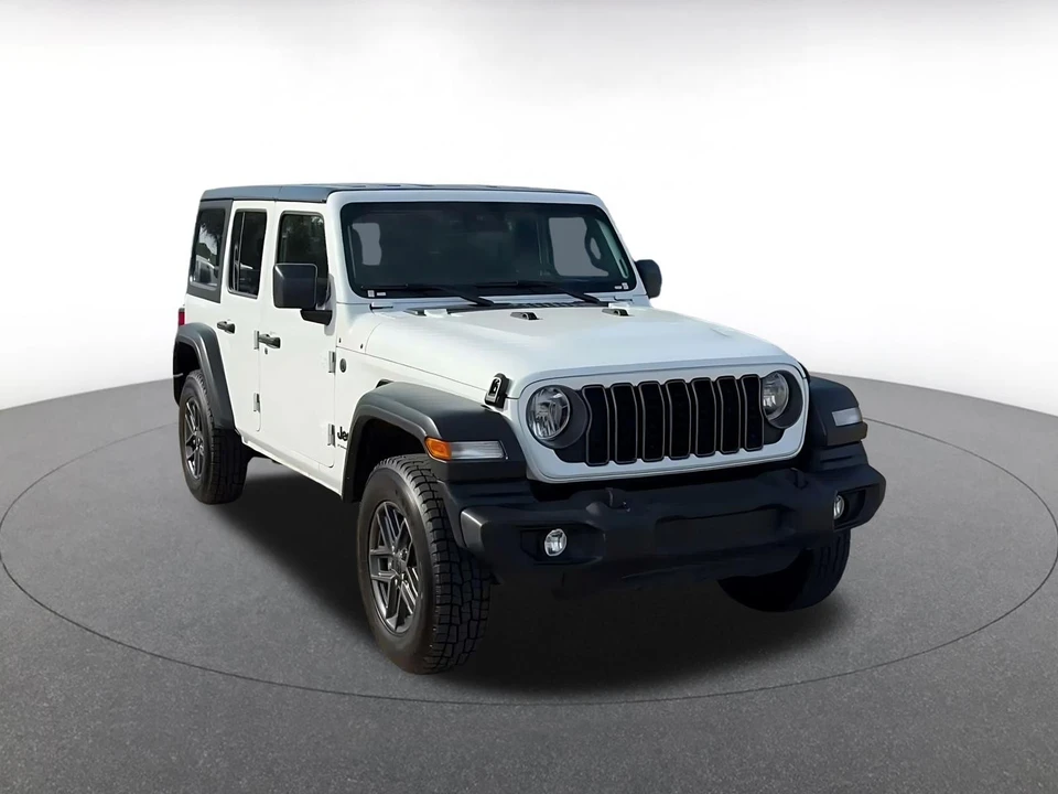 2025 Jeep JL Wrangler - Image 3 of 31