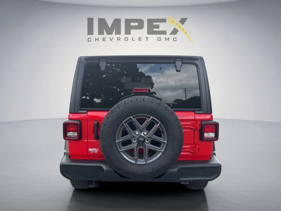 2025 Jeep JL Wrangler - Image 4 of 31