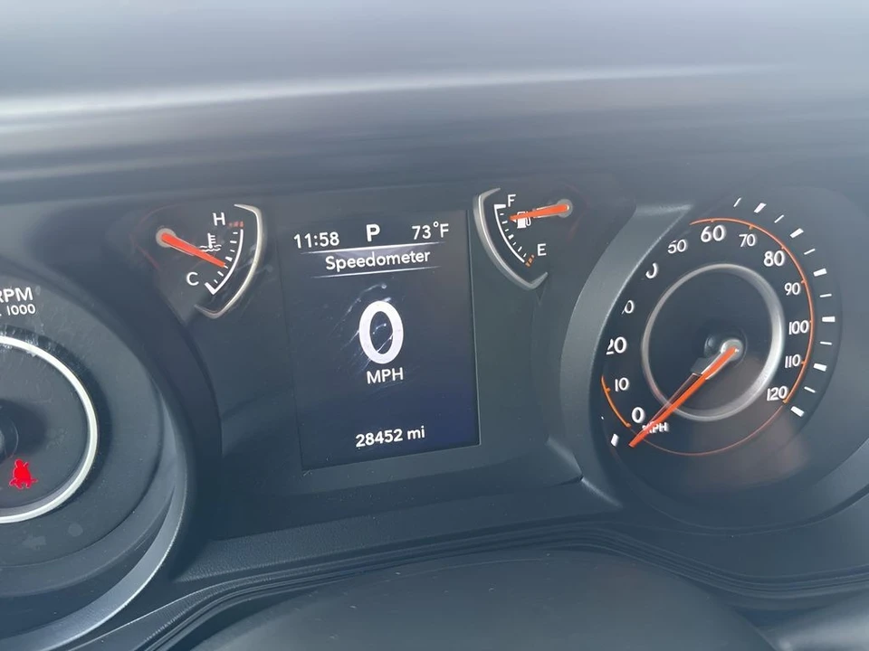 2025 Jeep JL Wrangler - Image 12 of 31