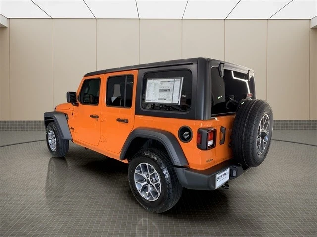 2025 Jeep JL Wrangler - Image 3 of 21