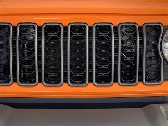 2025 Jeep JL Wrangler - Image 9 of 21