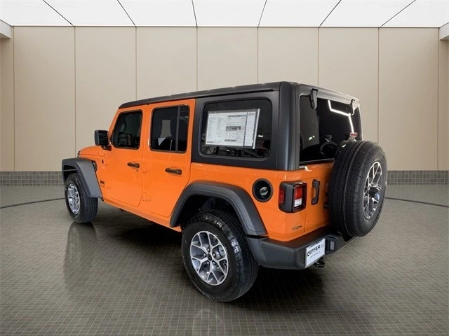 2025 Jeep JL Wrangler - Image 3 of 21