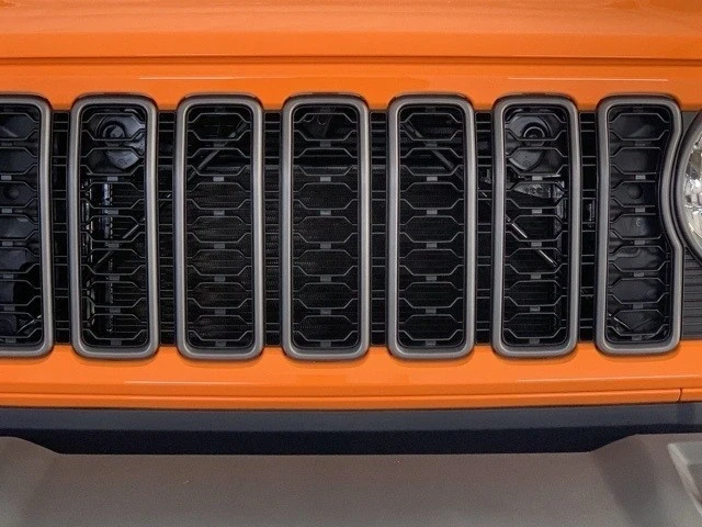 2025 Jeep JL Wrangler - Image 9 of 21