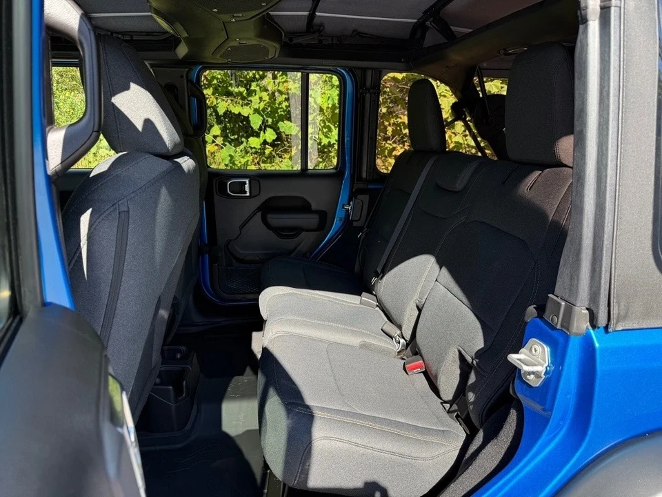 2025 Jeep JL Wrangler - Image 15 of 21