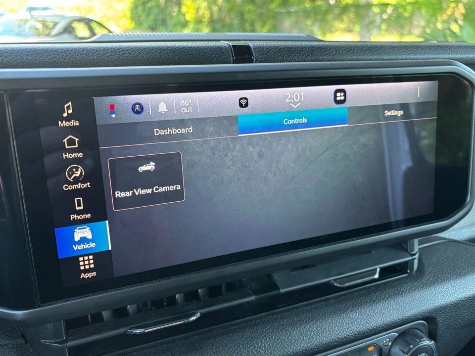 2025 Jeep JL Wrangler - Image 21 of 31