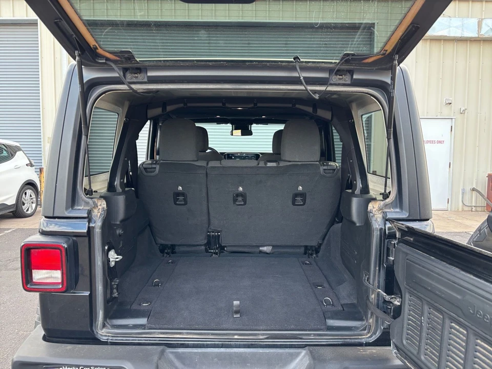 2025 Jeep JL Wrangler - Image 31 of 31