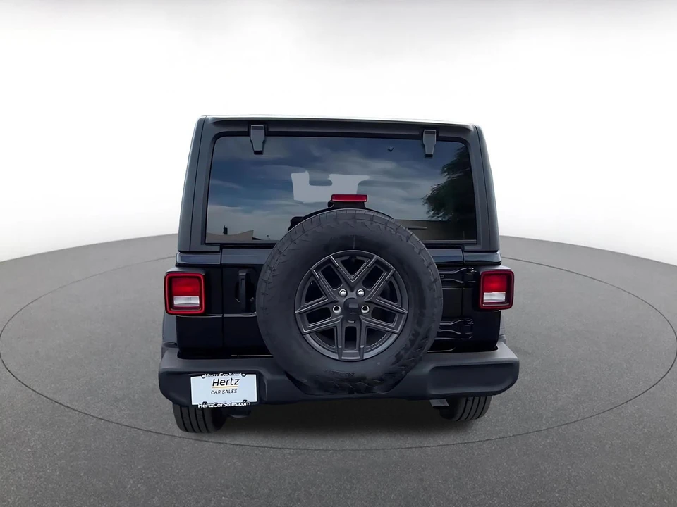 2025 Jeep JL Wrangler - Image 12 of 31