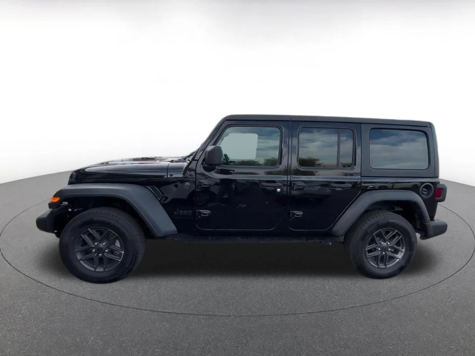 2025 Jeep JL Wrangler - Image 8 of 31