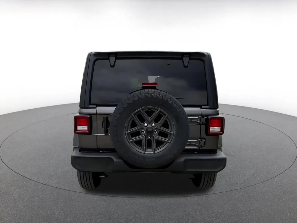 2025 Jeep JL Wrangler - Image 14 of 31
