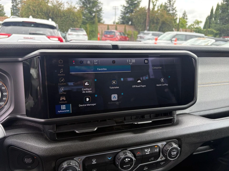 2025 Jeep JL Wrangler - Image 22 of 31