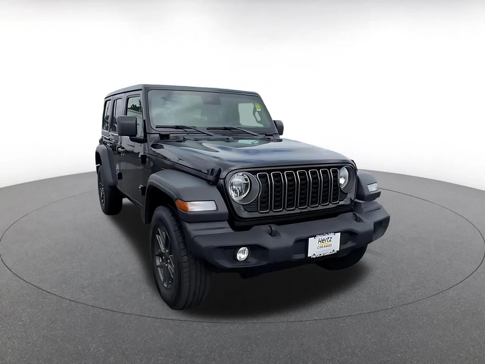 2025 Jeep JL Wrangler - Image 3 of 31