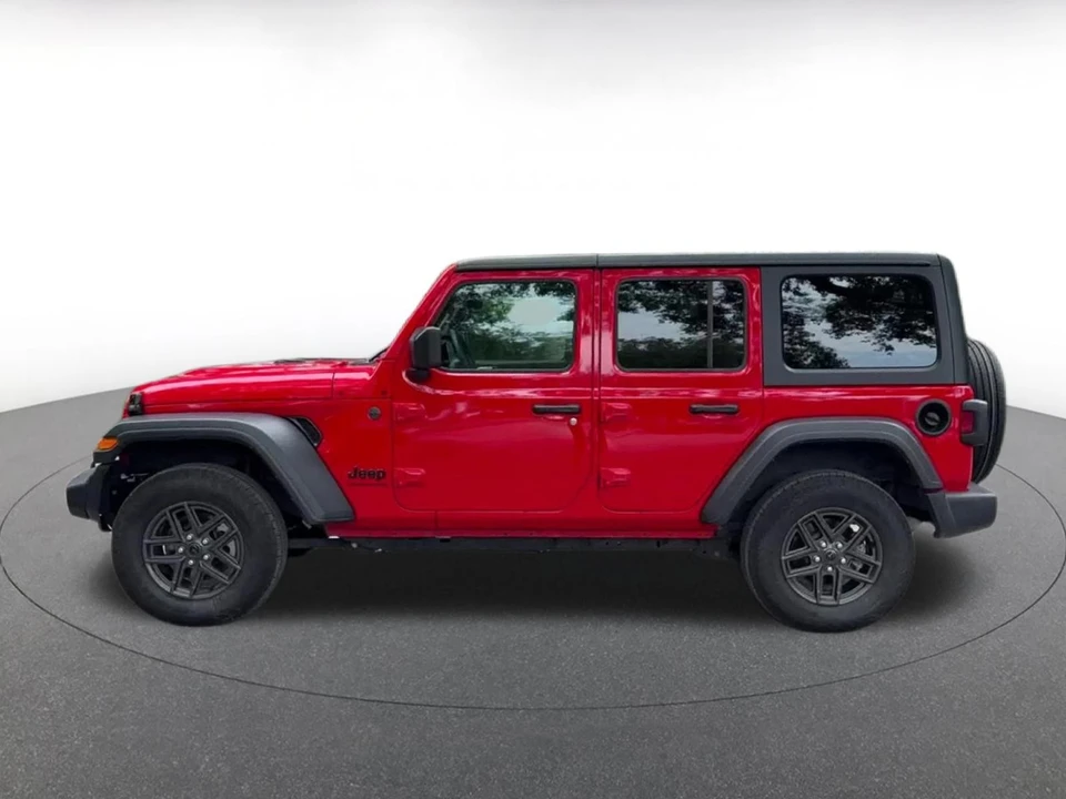 2025 Jeep JL Wrangler - Image 9 of 31