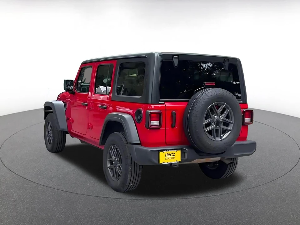 2025 Jeep JL Wrangler - Image 14 of 31