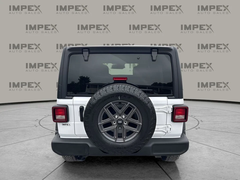 2025 Jeep JL Wrangler - Image 4 of 31