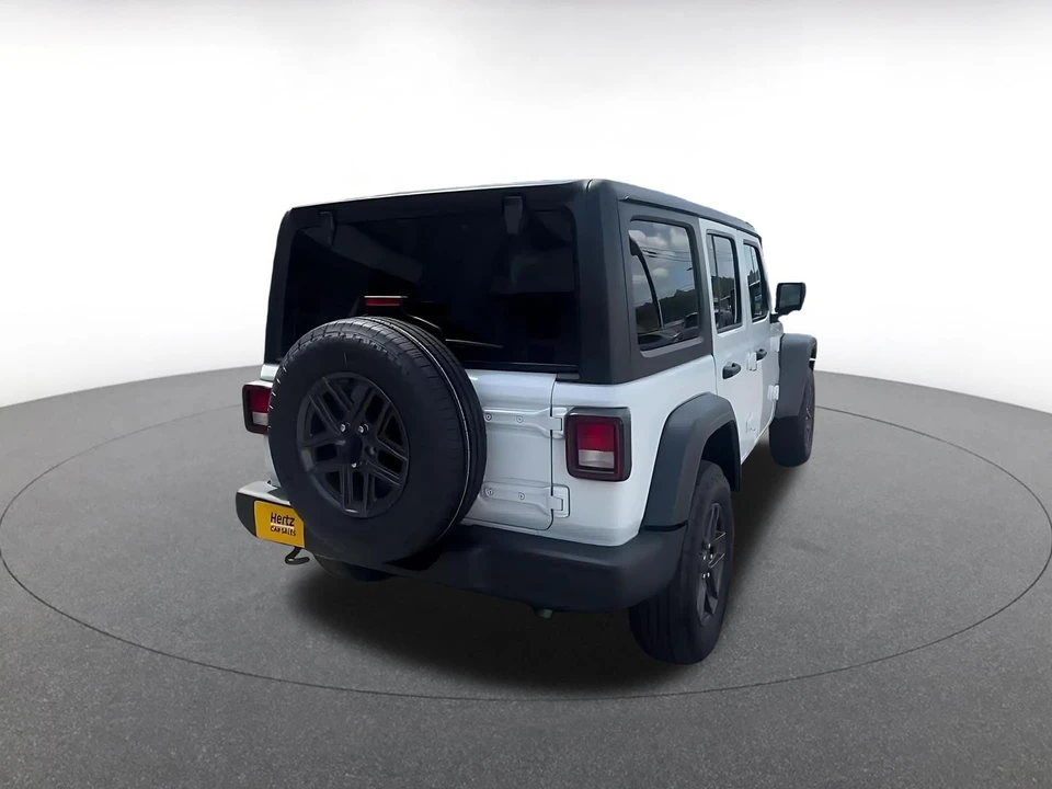 2025 Jeep JL Wrangler - Image 12 of 31