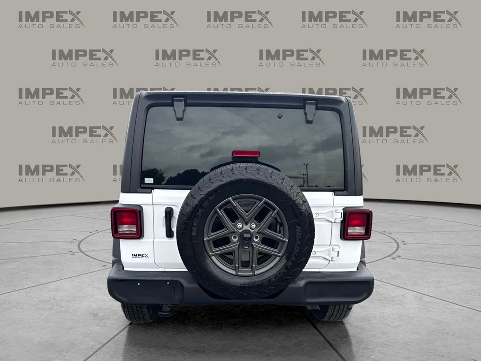 2025 Jeep JL Wrangler - Image 4 of 31