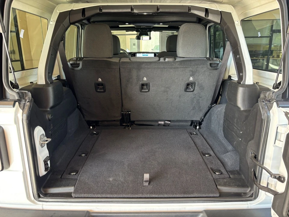 2025 Jeep JL Wrangler - Image 31 of 31