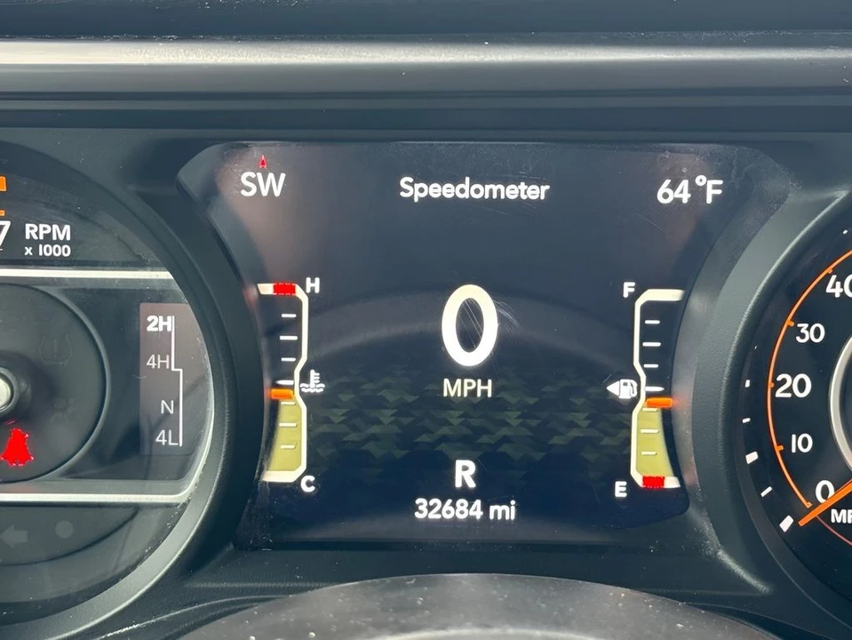 2025 Jeep - Image 25 of 31