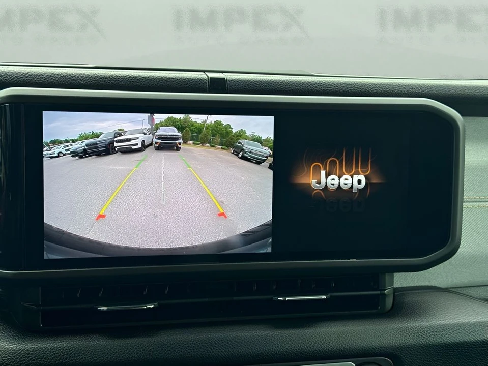 2025 Jeep - Image 23 of 31