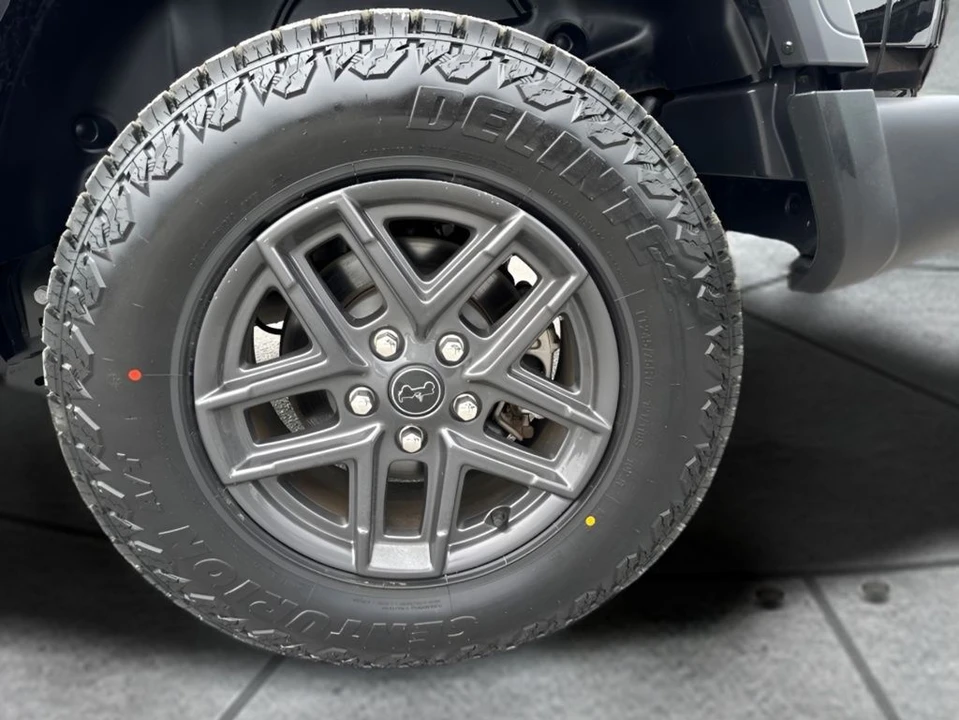 2025 Jeep JL Wrangler - Image 30 of 31