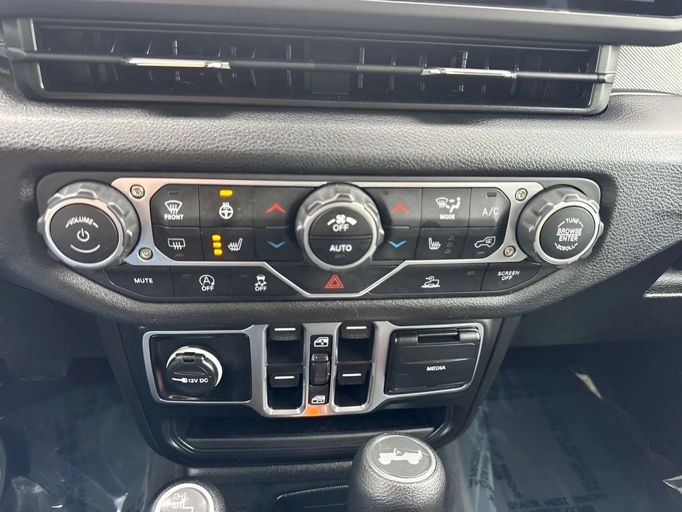 2025 Jeep - Image 20 of 31
