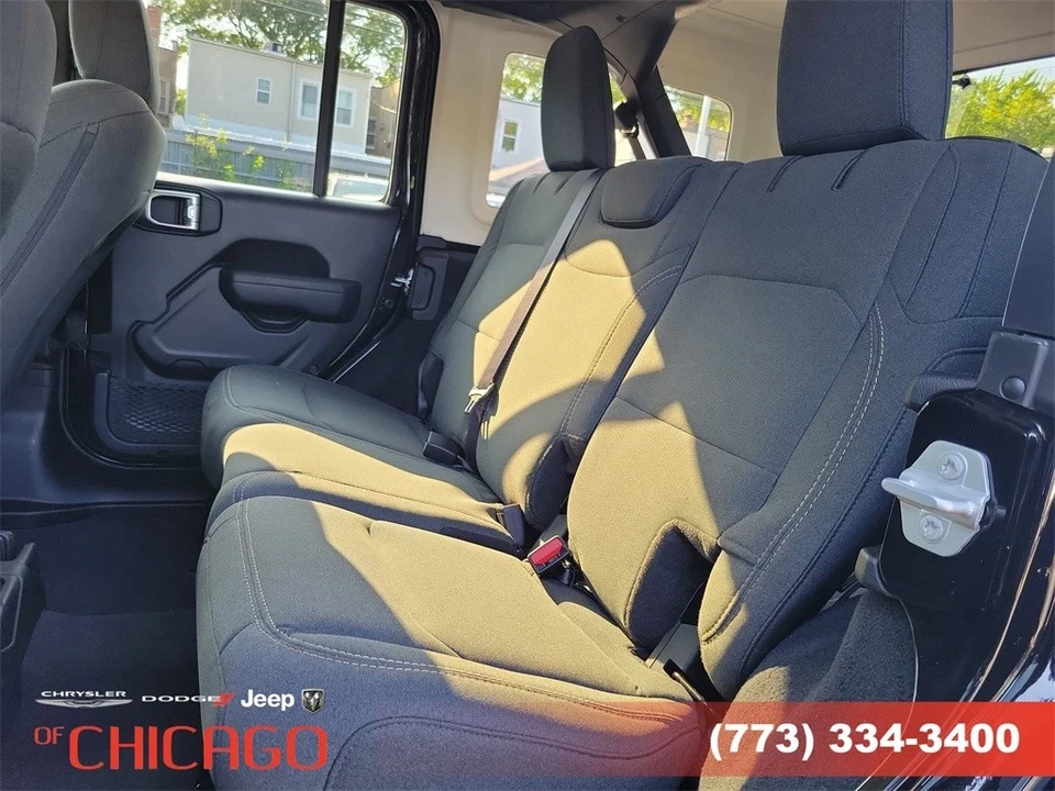 2025 Jeep JL Wrangler - Image 10 of 12