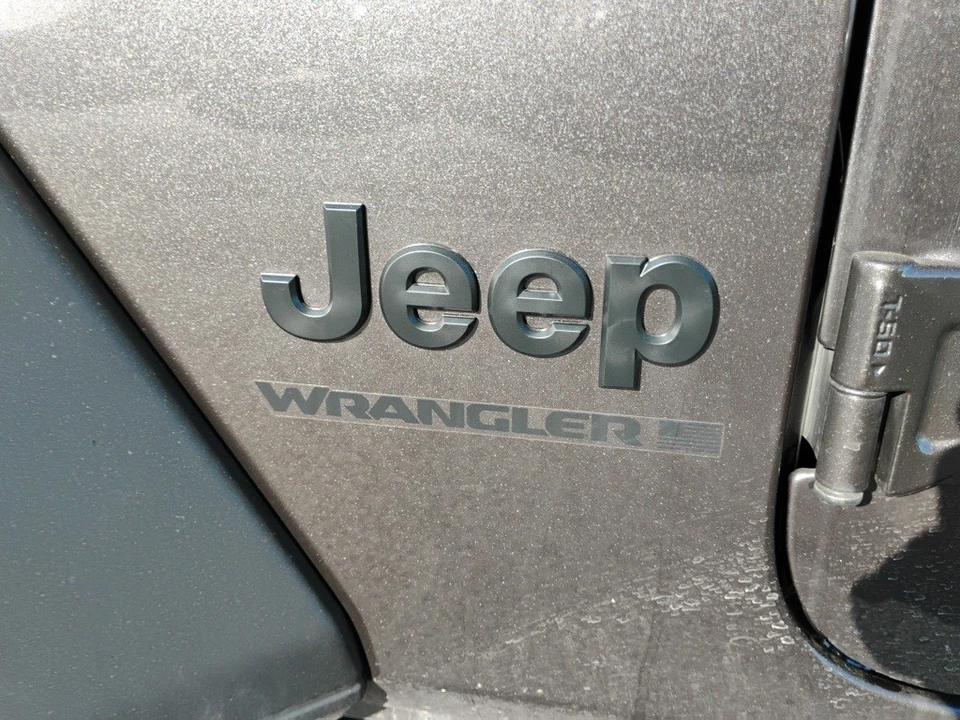 2025 Jeep JL Wrangler - Image 10 of 12