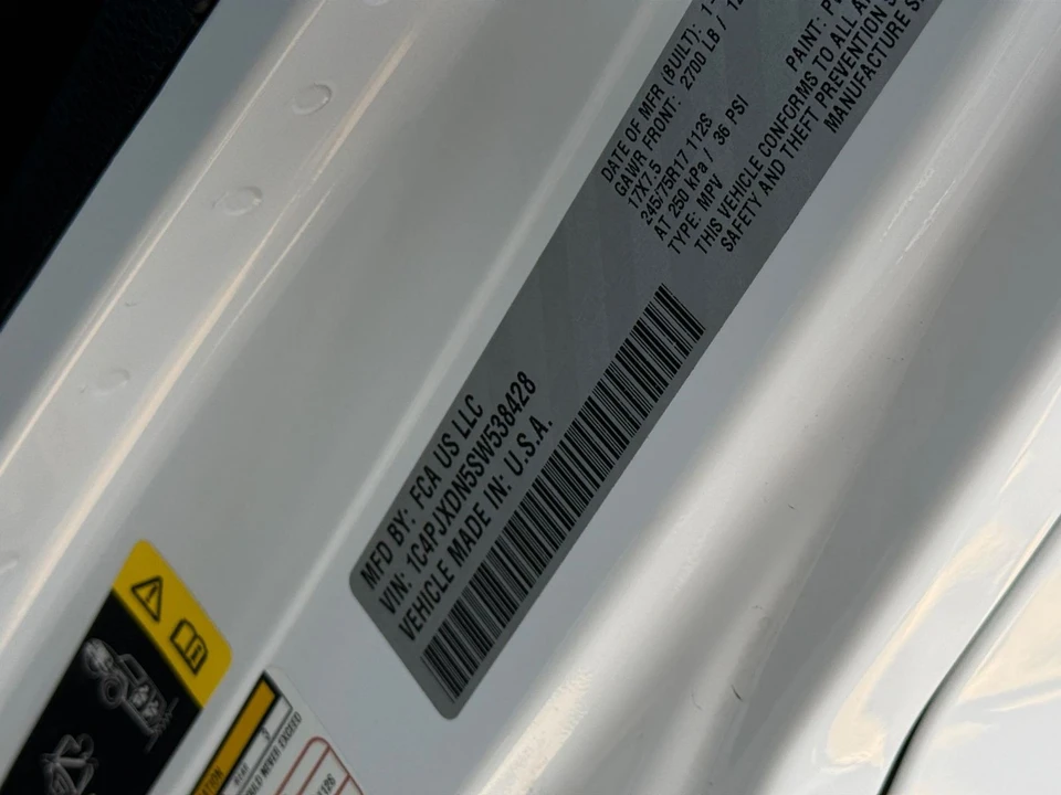 2025 Jeep JL Wrangler - Image 31 of 31