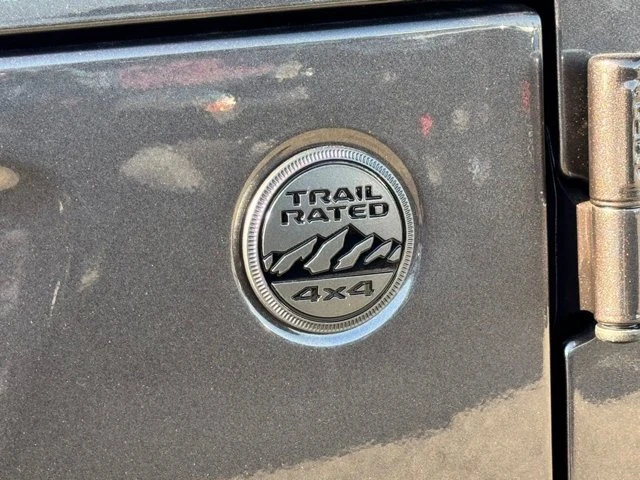 2025 Jeep JL Wrangler - Image 11 of 12