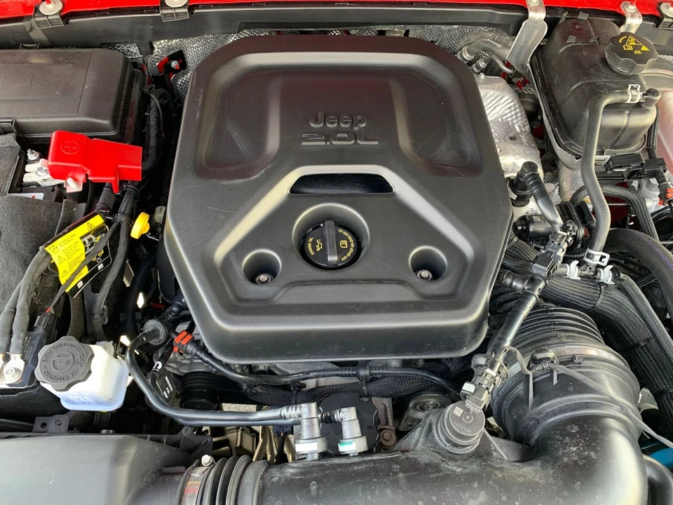 2025 Jeep JL Wrangler - Image 26 of 31