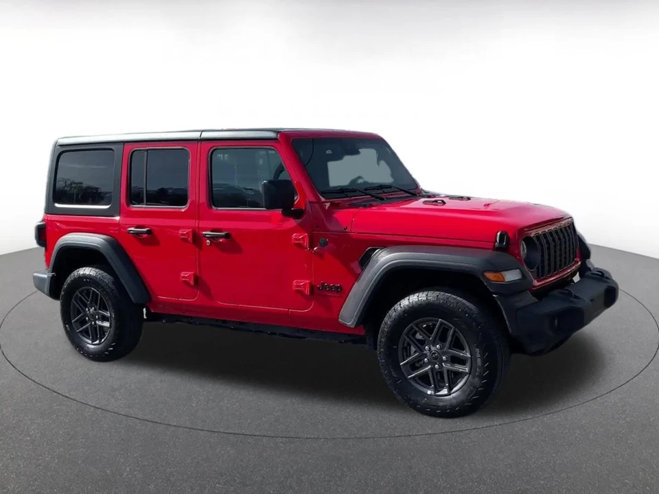 2025 Jeep JL Wrangler - Image 6 of 31