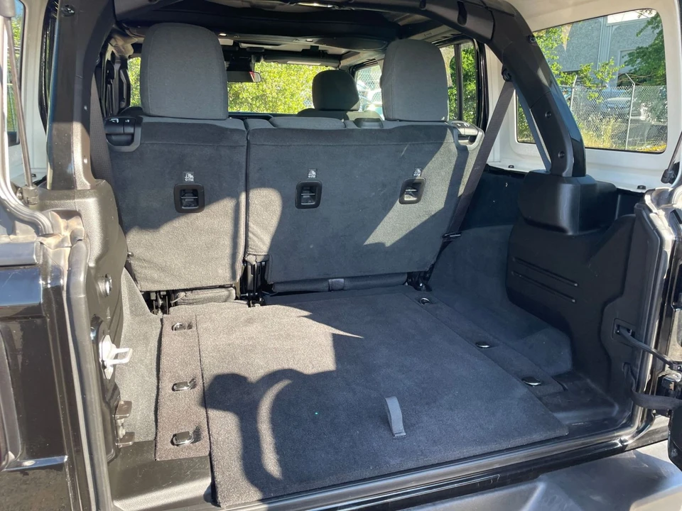 2025 Jeep - Image 28 of 31
