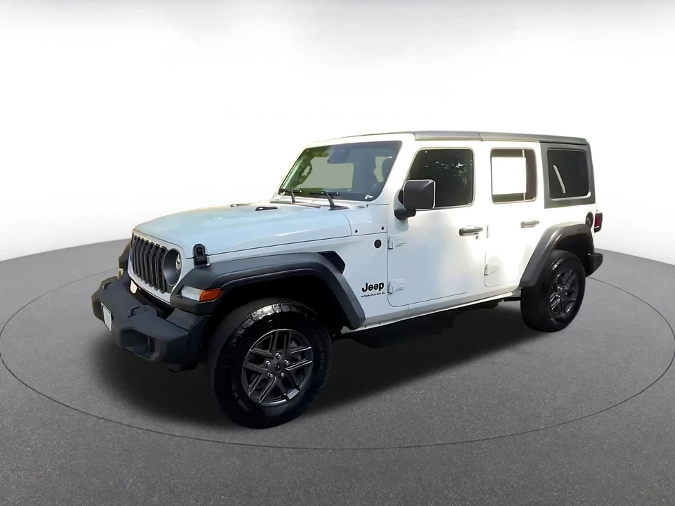 2025 Jeep JL Wrangler - Image 9 of 31