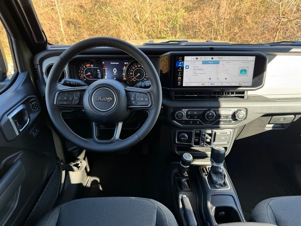 2025 Jeep JL Wrangler - Image 11 of 21