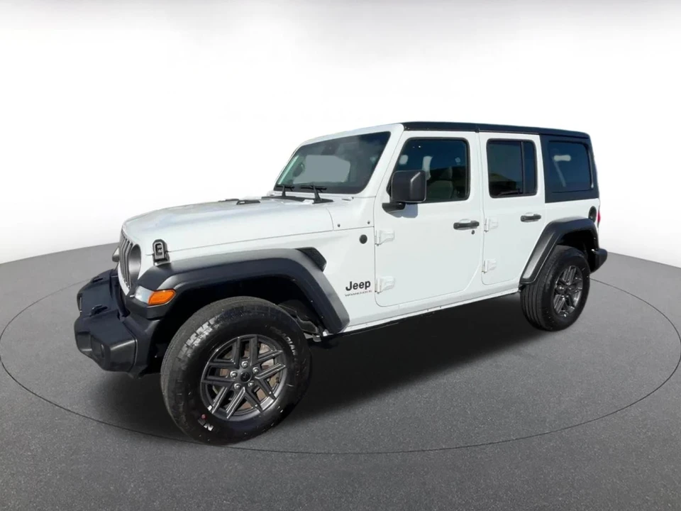 2025 Jeep JL Wrangler - Image 9 of 31