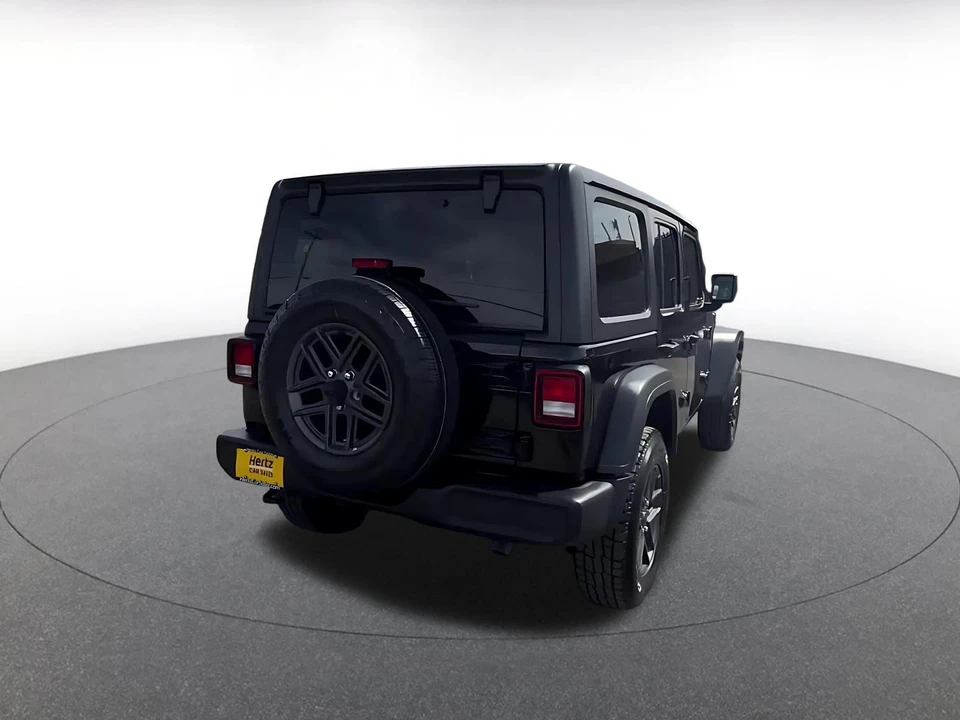 2025 Jeep JL Wrangler - Image 13 of 31