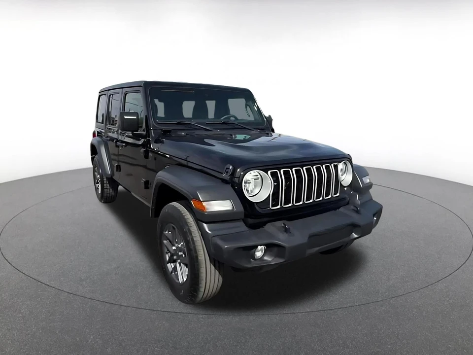 2025 Jeep JL Wrangler - Image 2 of 31