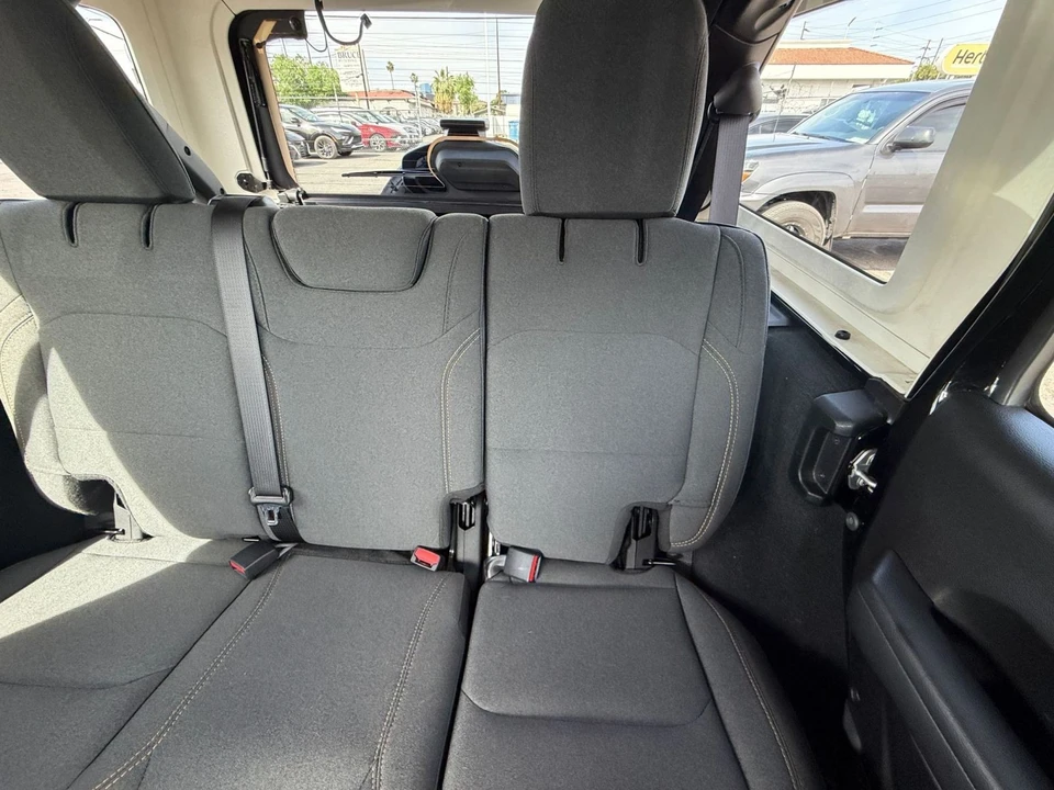 2025 Jeep JL Wrangler - Image 31 of 31