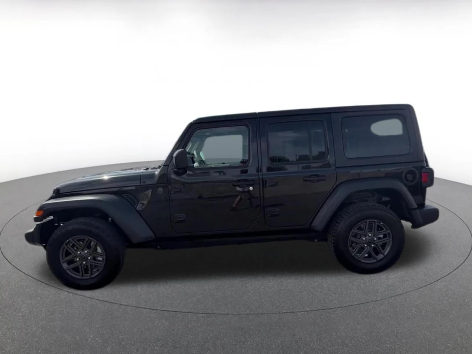 2025 Jeep JL Wrangler - Image 7 of 31
