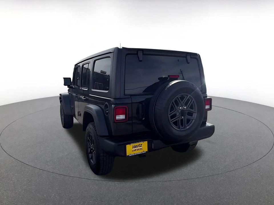 2025 Jeep JL Wrangler - Image 18 of 31
