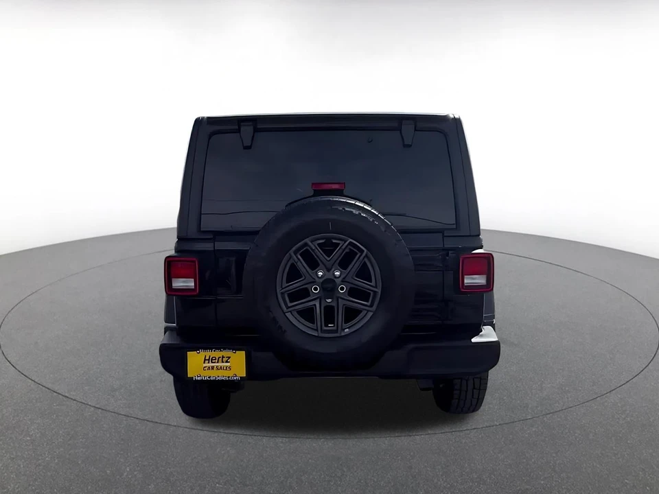 2025 Jeep JL Wrangler - Image 12 of 31